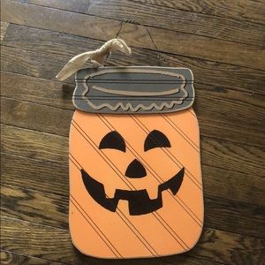 Halloween Mason Jar Pumpkin